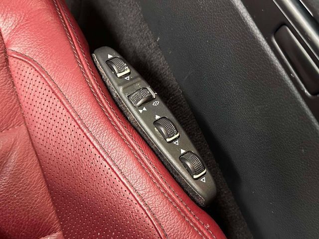 Used 2015 Mercedes-Benz E 400 4MATIC Coupe image 38