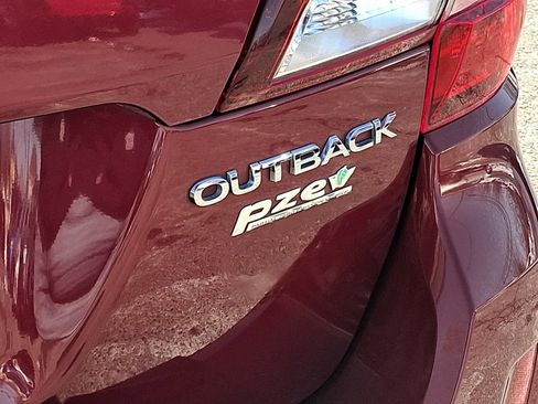 Used 2016 Subaru Outback 2.5i Limited image 30
