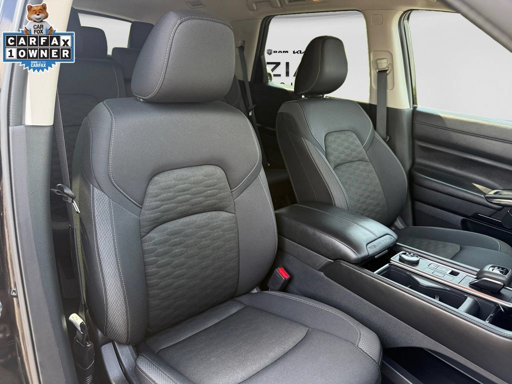 Certified 2024 Nissan Pathfinder SV AWD/4WD image 16