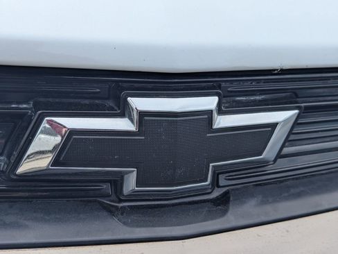 Used 2022 Chevrolet TrailBlazer RS w/ Sun and Liftgate Package FWD image 11