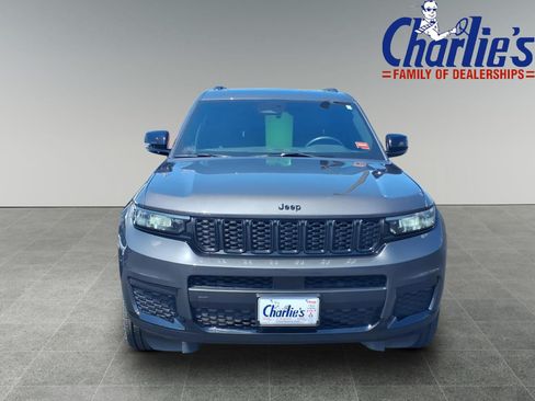 Used 2023 Jeep Grand Cherokee L Laredo AWD/4WD image 2