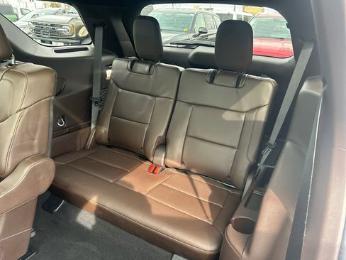 Used 2024 Ford Explorer King Ranch w/ Technology Package image 12