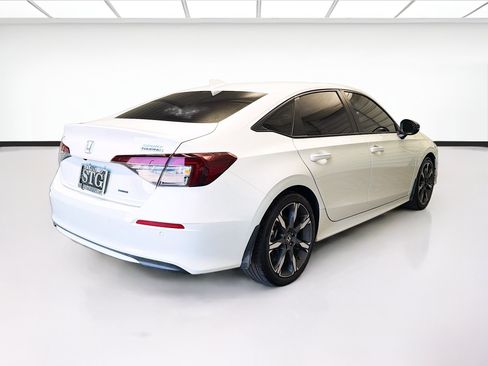 Used 2025 Honda Civic Sport Touring image 4