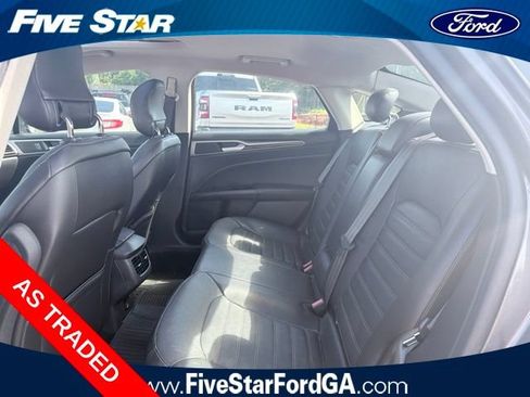 Used 2014 Ford Fusion SE w/ Equipment Group 202A FWD image 10