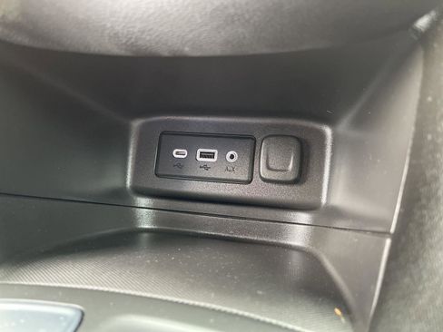 Used 2024 Chevrolet Equinox LT FWD image 28