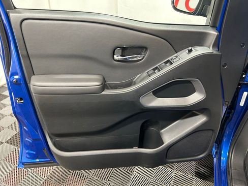 Used 2024 Nissan Frontier SV w/ Technology Package image 21