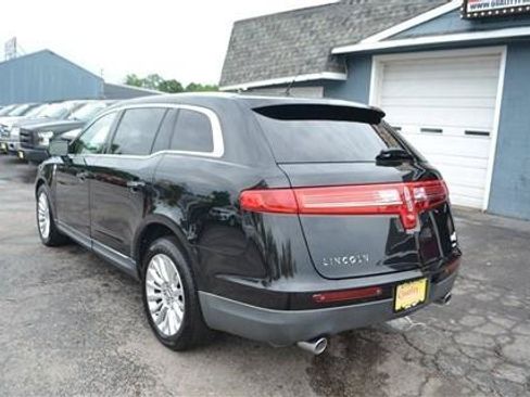 Used 2011 Lincoln MKT AWD w/ 101A Rapid Spec Order Code image 8