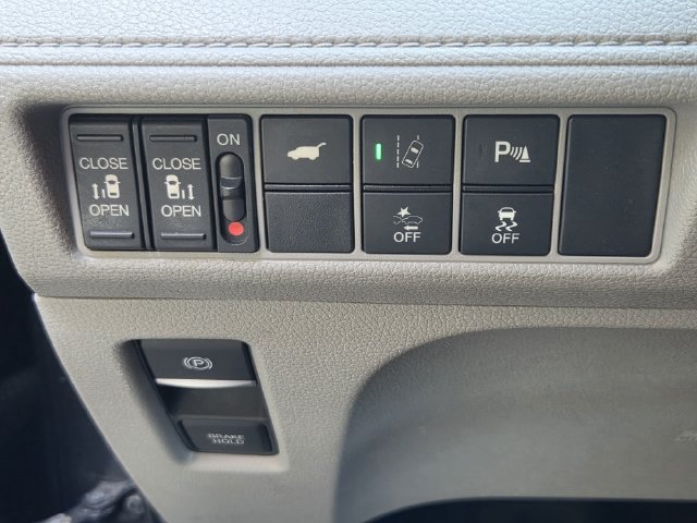 Used 2018 Honda Odyssey Touring image 25