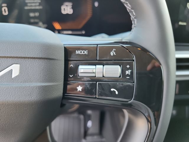 New 2026 Kia Sorento LX FWD image 20