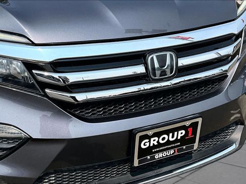 Used 2017 Honda Pilot Touring image 29