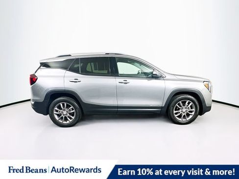 Used 2023 GMC Terrain SLT AWD/4WD image 10