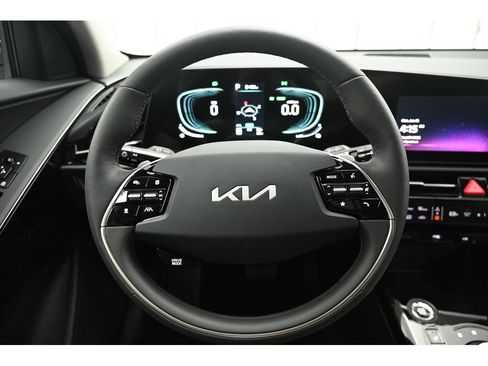 New 2025 Kia Niro EX w/ EX Cold Weather Package image 19