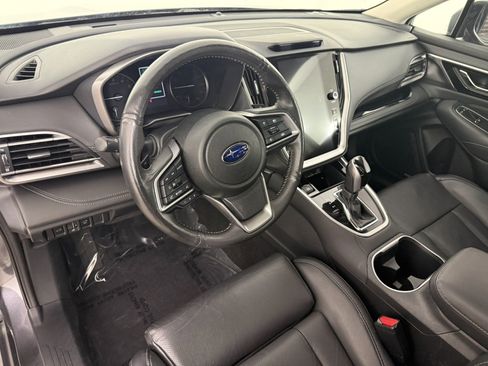 Used 2025 Subaru Outback Limited AWD/4WD image 17