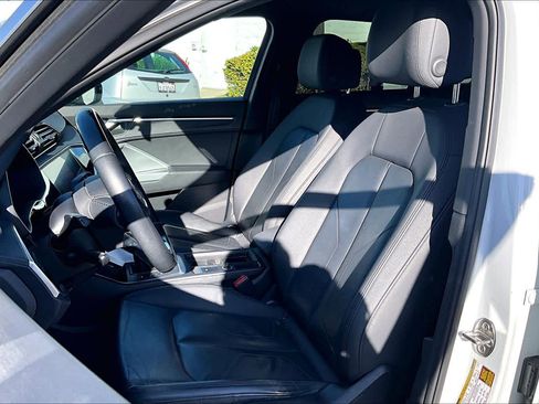 Used 2020 Audi Q3 2.0T Premium w/ Convenience Package image 7