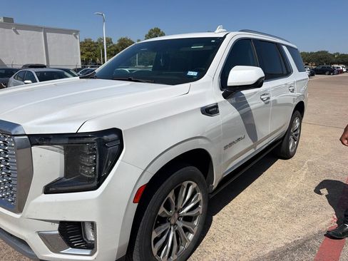 Used 2022 GMC Yukon Denali AWD/4WD image 1