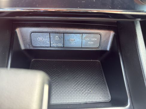 Used 2025 Hyundai Santa Cruz SEL FWD image 21