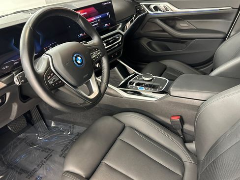Used 2023 BMW i4 eDrive40 RWD image 4
