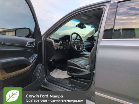 Used 2019 GMC Yukon Denali AWD/4WD image 9
