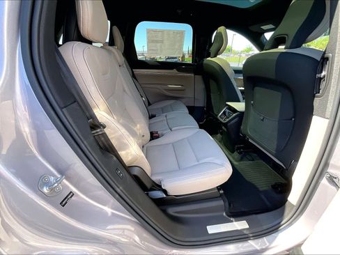 New 2026 Volvo EX90 Plus RWD image 27