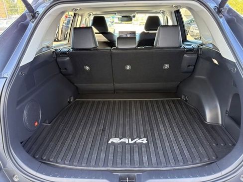 Used 2024 Toyota RAV4 XLE Premium image 31