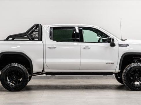 Used 2025 GMC Sierra 1500 AT4 image 6