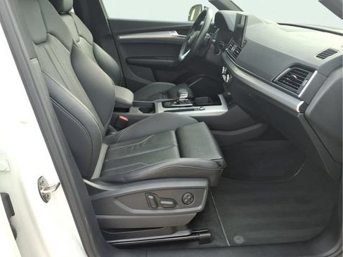 Used 2025 Audi Q5 2.0T Premium AWD/4WD image 23