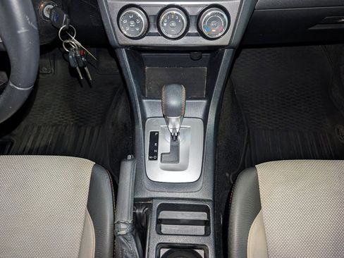 Used 2017 Subaru Crosstrek 2.0i Premium AWD/4WD image 35