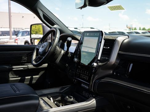 New 2026 RAM 3500 Limited AWD/4WD image 39