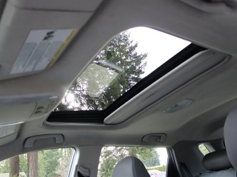 Used 2009 Toyota Matrix S image 9