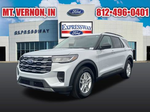 New 2026 Ford Explorer Active image 2