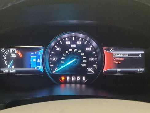 Used 2016 Ford Explorer XLT w/ Equipment Group 201A AWD/4WD image 23