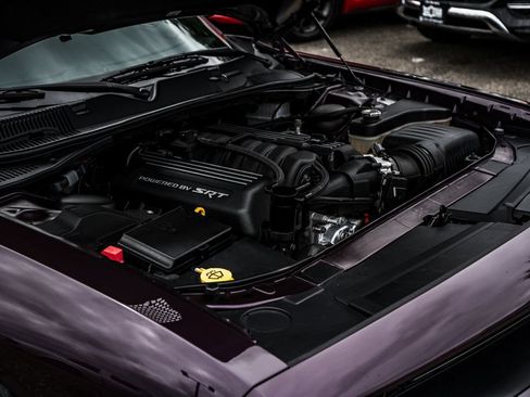 Used 2022 Dodge Challenger R/T Scat Pack RWD image 40