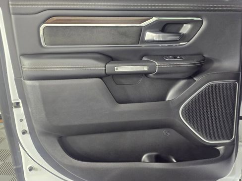 Used 2022 RAM 1500 Laramie AWD/4WD image 39