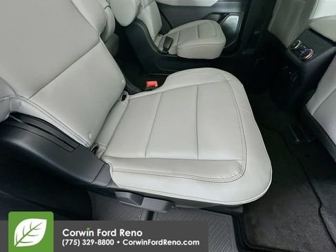 New 2026 Ford Explorer Active w/ Active Comfort Package AWD/4WD image 30