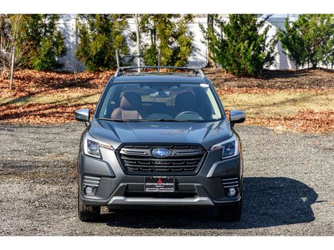 Used 2022 Subaru Forester Touring image 2
