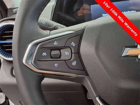 New 2025 Chevrolet Trax LT w/ Driver Confidence Package image 24