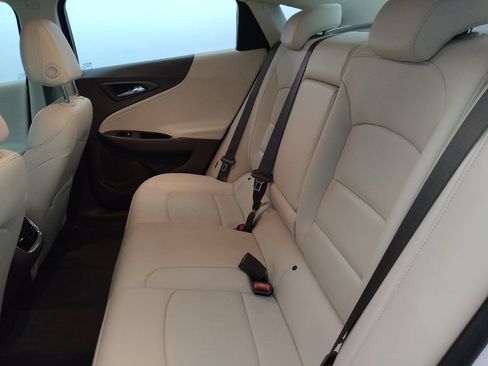 Used 2024 Chevrolet Malibu LT FWD image 18