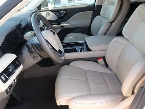 Used 2022 Lincoln Aviator Reserve w/ Equipment Group 201A image 14