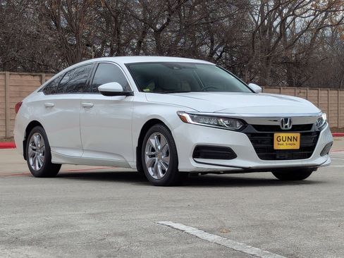 Certified 2018 Honda Accord LX image 2