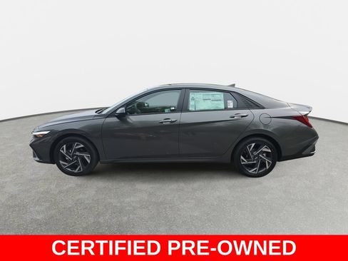 Certified 2025 Hyundai Elantra SEL FWD image 8
