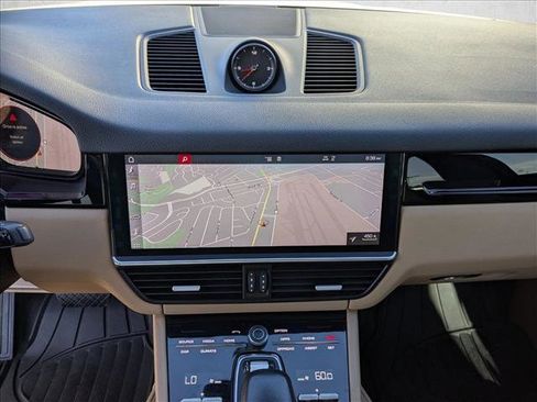 Used 2019 Porsche Cayenne image 13
