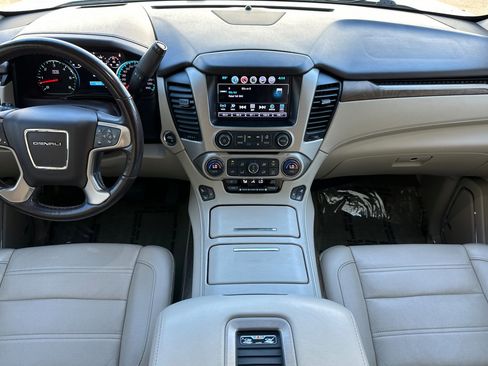 Used 2018 GMC Yukon Denali w/ Denali Ultimate Package image 15