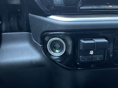 Used 2022 Chevrolet Silverado 1500 RST image 17