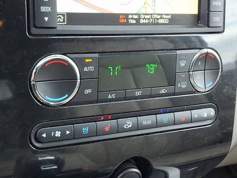 Used 2013 Ford Expedition Limited image 18