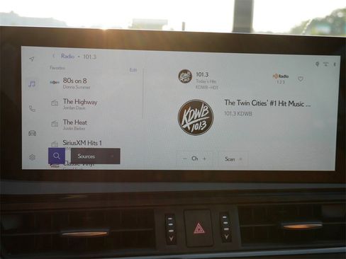 New 2025 Lexus ES 350 w/ Premium Package image 18