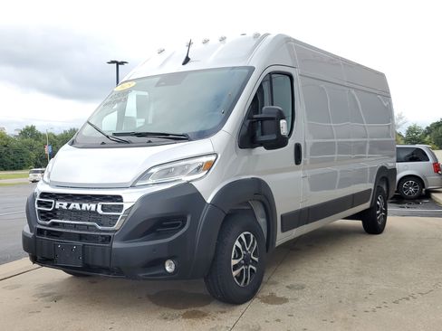 Used 2025 RAM ProMaster 2500 w/ Quick Order Package 22G SLT image 2
