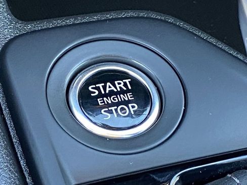 Used 2025 Nissan Sentra S image 33