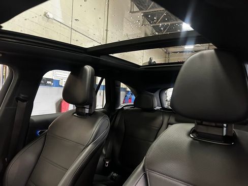 Certified 2025 Mercedes-Benz GLC 300 4MATIC image 17