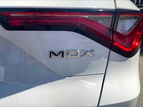 Used 2023 Acura MDX FWD w/ Technology Package image 11