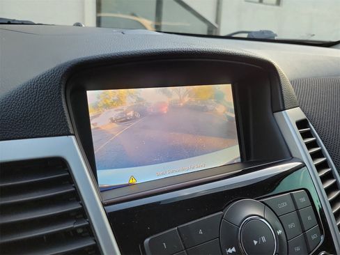 Used 2014 Chevrolet Cruze Eco image 20